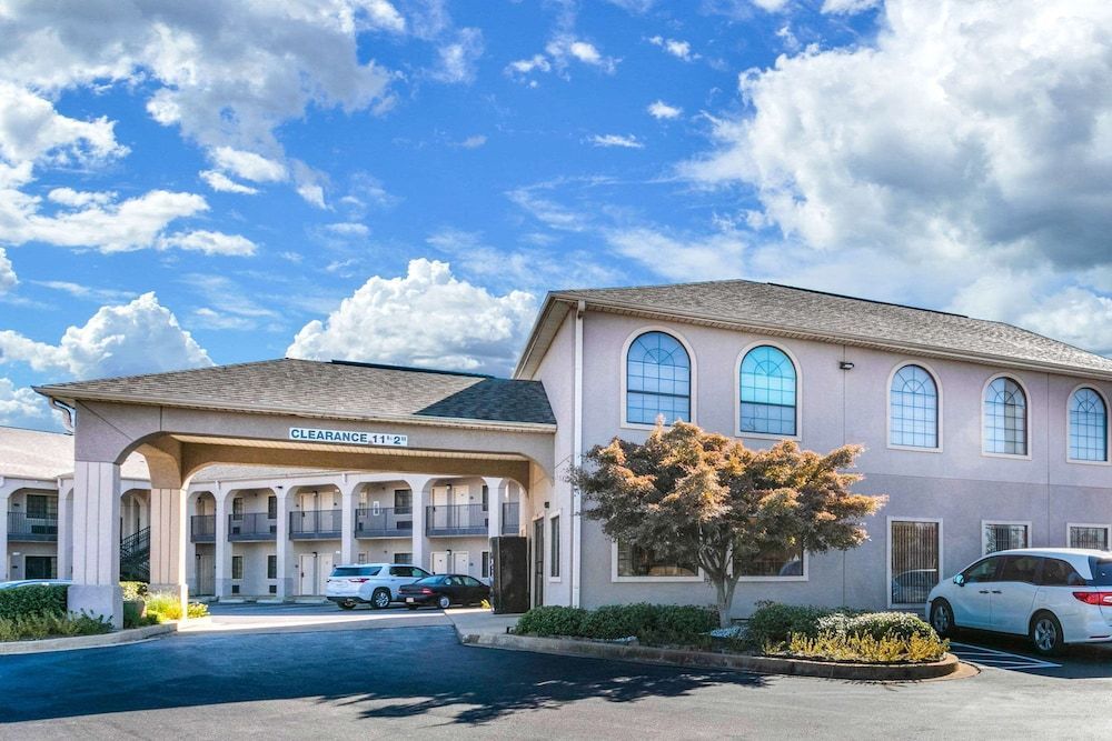 Econo Lodge Inn & Suites Horn Lake - Southhaven 1