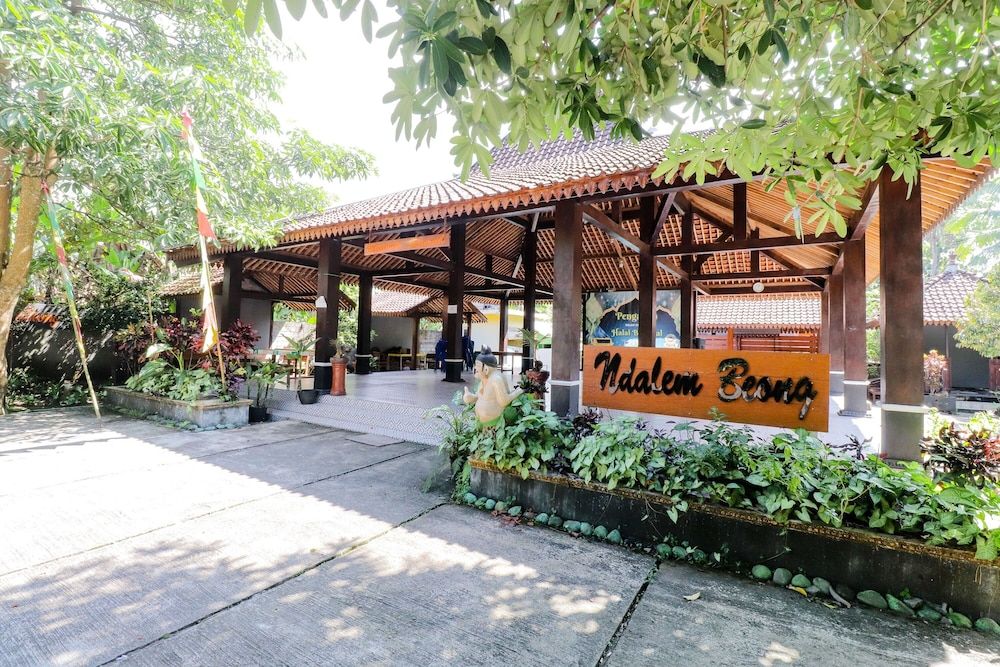 Omah Rohadi Syariah by Ndalem Beong 1