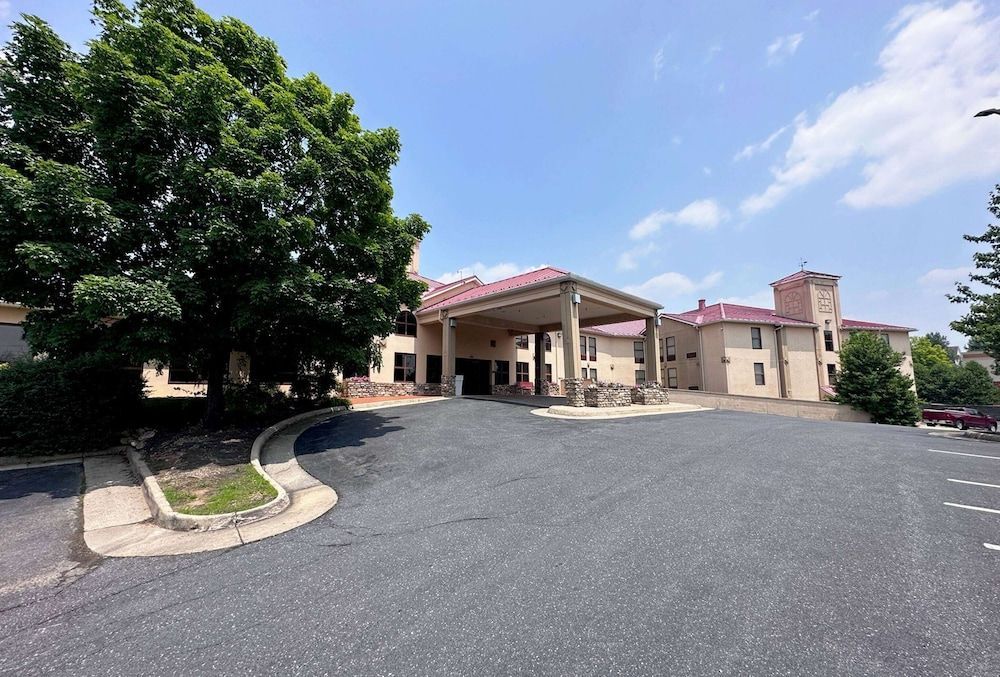 Wingate by Wyndham Waynesboro 1