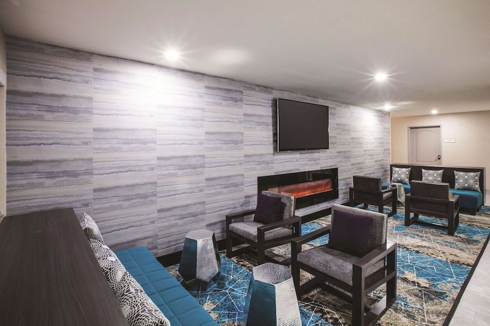 La Quinta by Wyndham Walker - Denham Springs 2