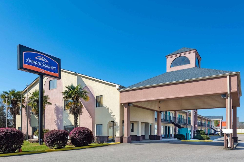 Howard Johnson by Wyndham Rock Hill 1