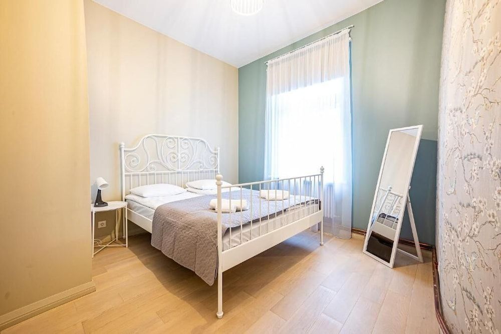 Blue Bird Boutique Hostel - Riga Old Town 1
