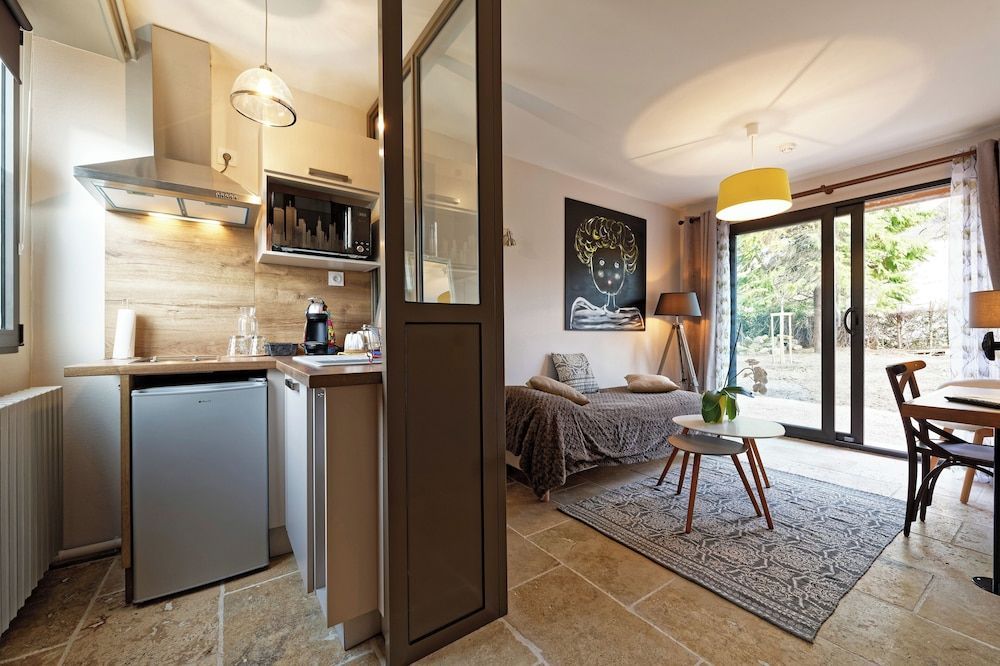 Pied à Terre - Appart'hôtels au coeur d'Autun 1