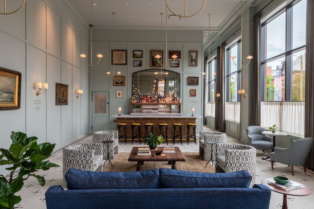 Longfellow Hotel 1