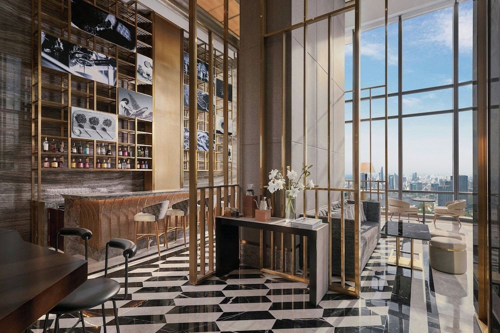 Vinpearl Landmark 81, Autograph Collection 2