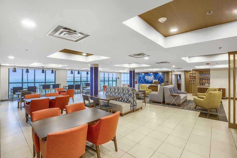 Holiday Inn Express GULFPORT BEACH by IHG 1