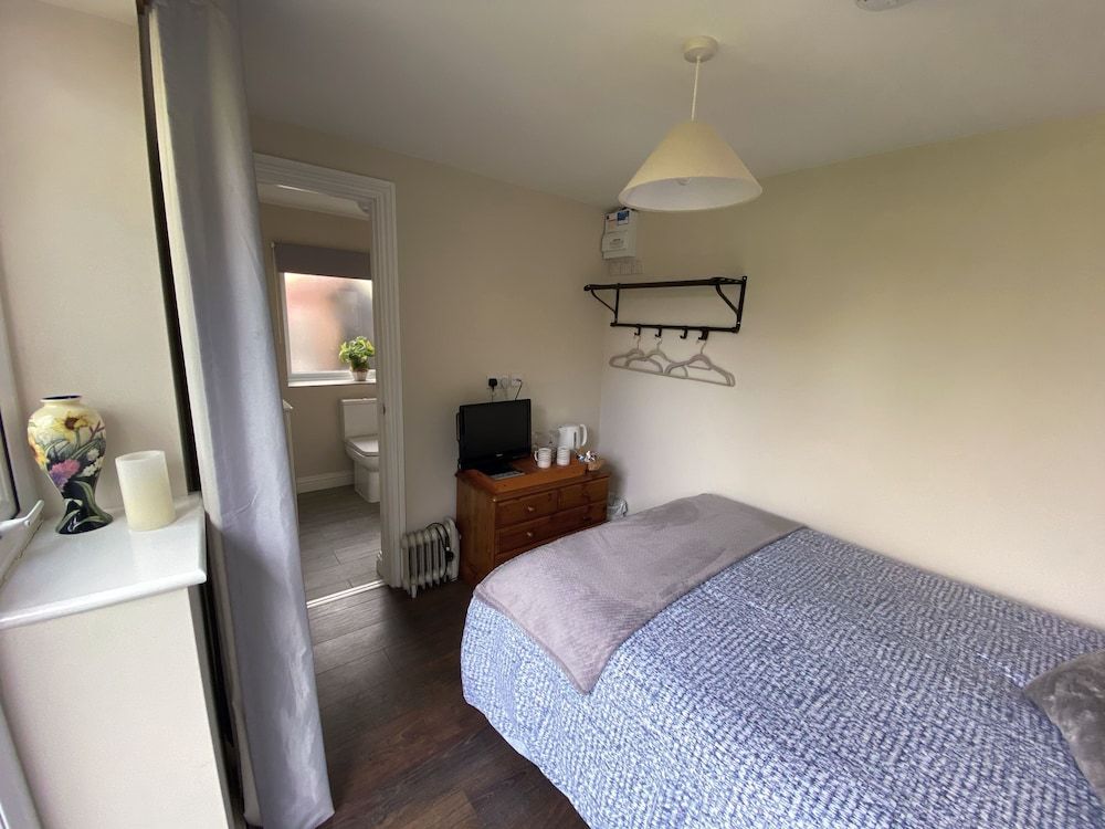 The Rose Cottage 1