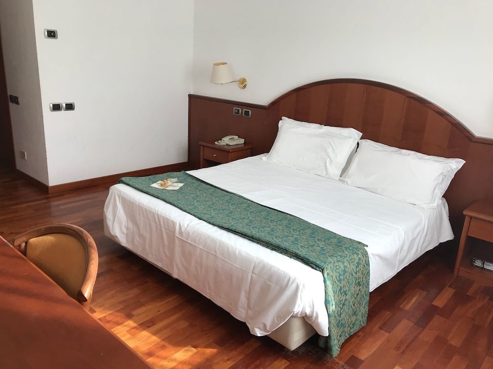 Hotel In Sylvis 2