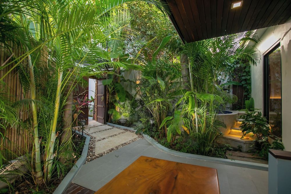 Cambana La Rivière Hotel 2