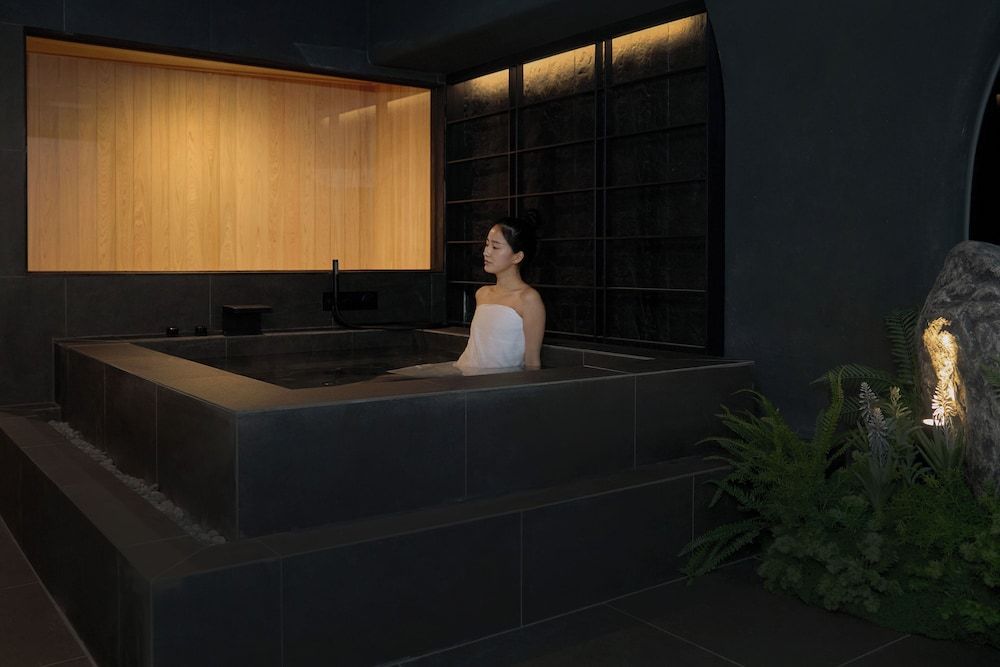 Cave Ryokan Hotel by Anook Sungshin Univ. 1