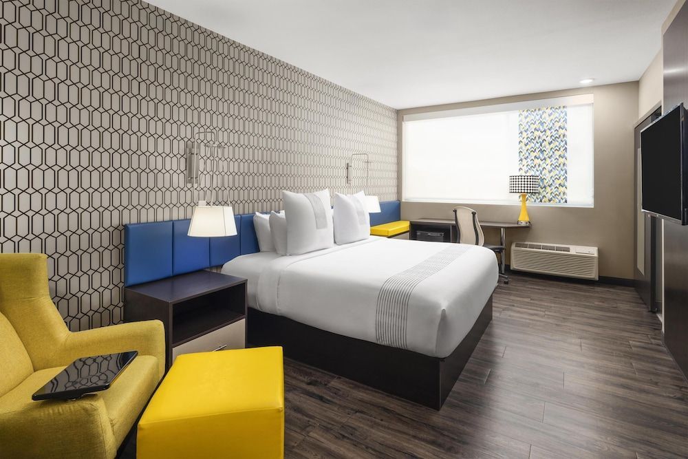 GLō Best Western Dawley Farms In Sioux Falls 1