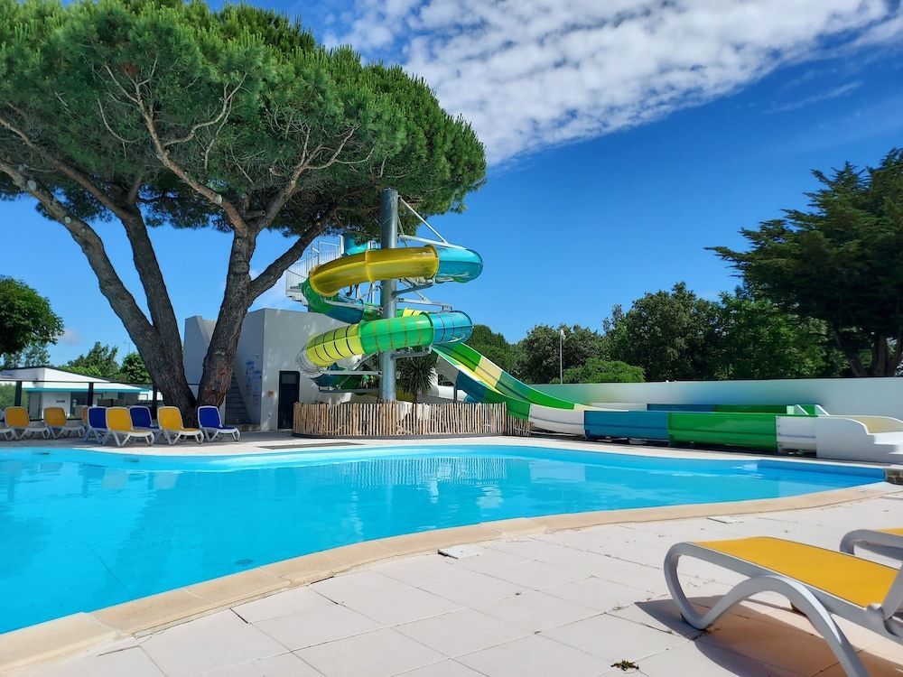Domaine des Salins 1