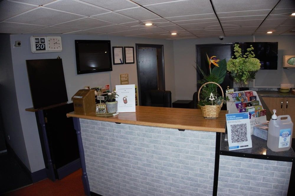 Happy Guests Lodge 2