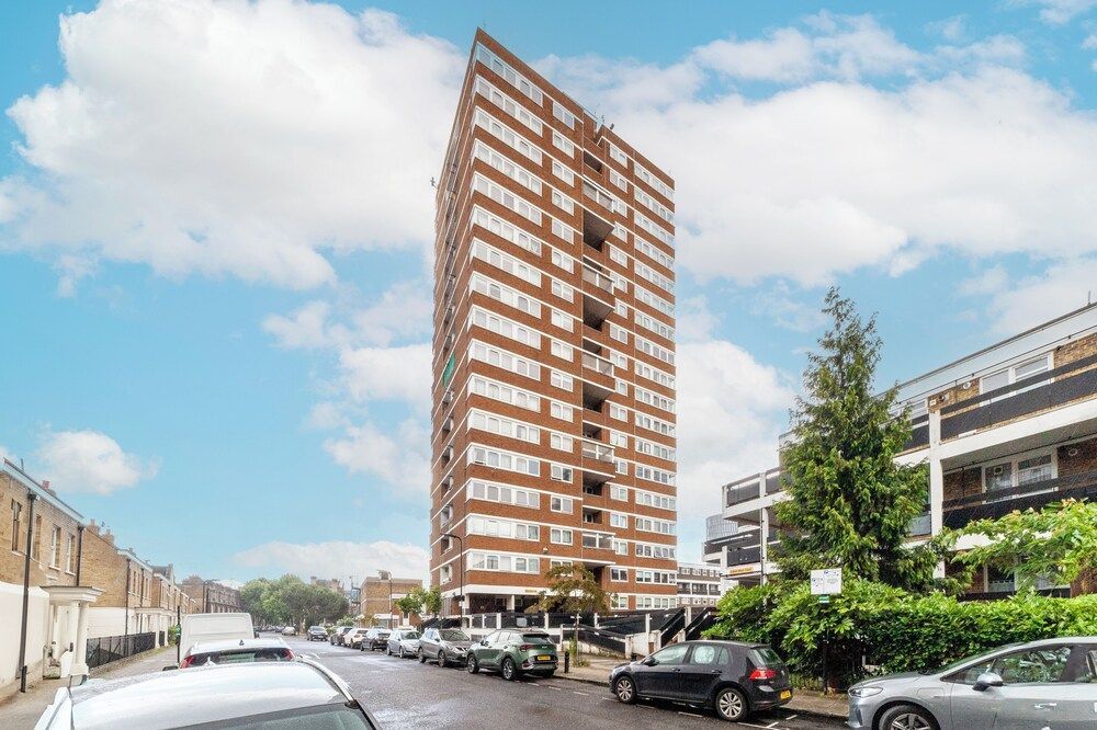 Beautiful flat in Old Street 1