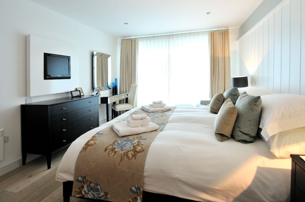 St Moritz Hotel and Cowshed Spa 2