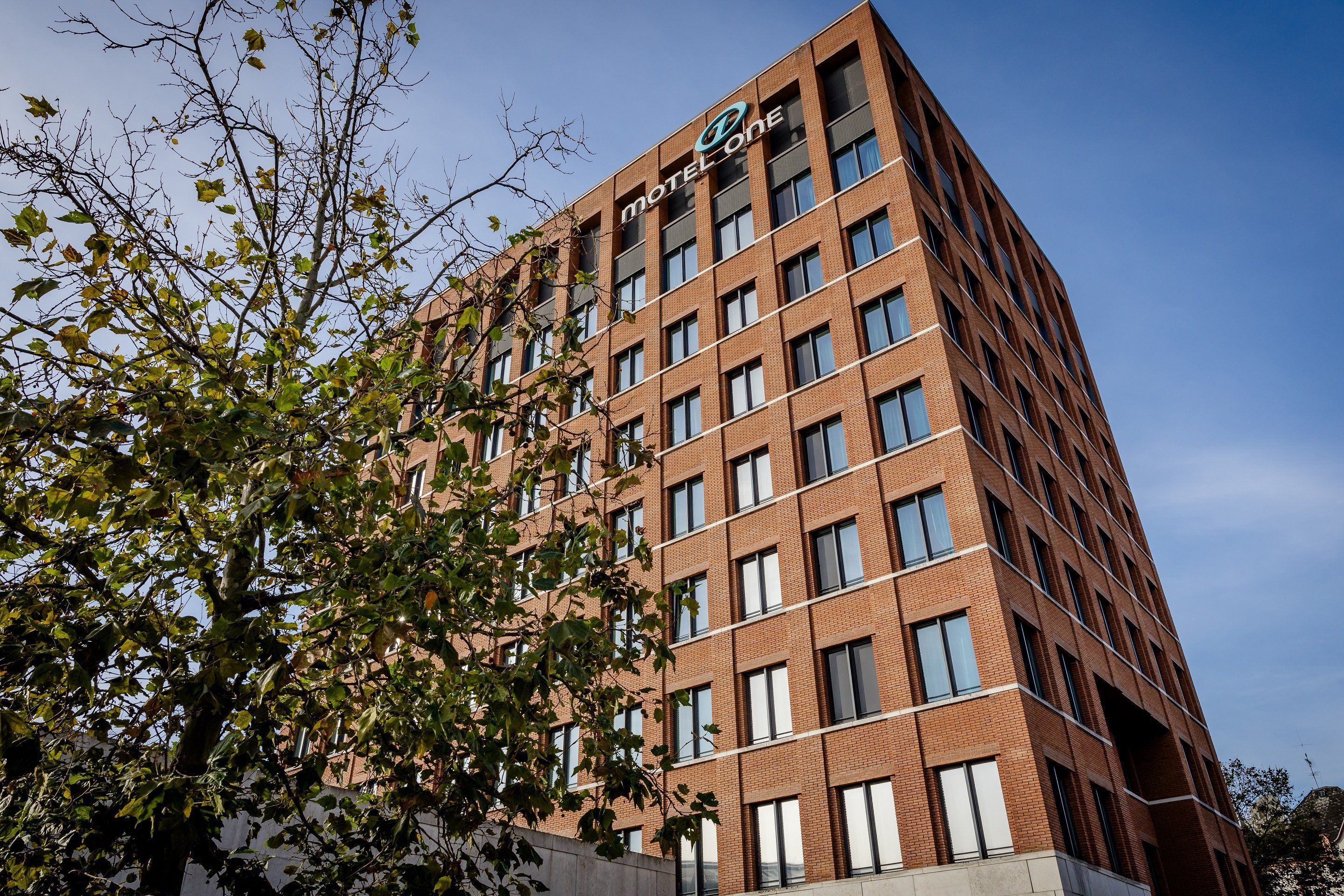 Motel One Wiesbaden 1