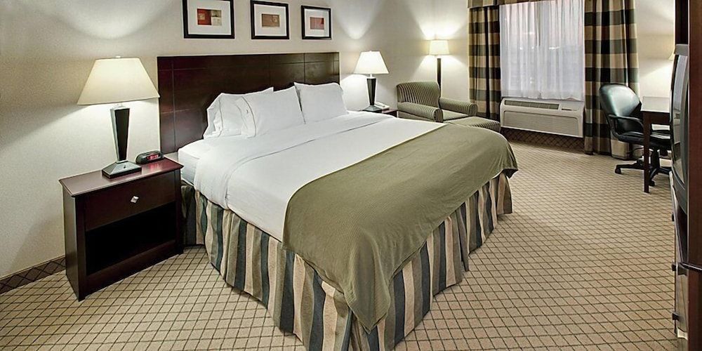 Holiday Inn Express & Suites DES MOINES - ANKENY by IHG 2