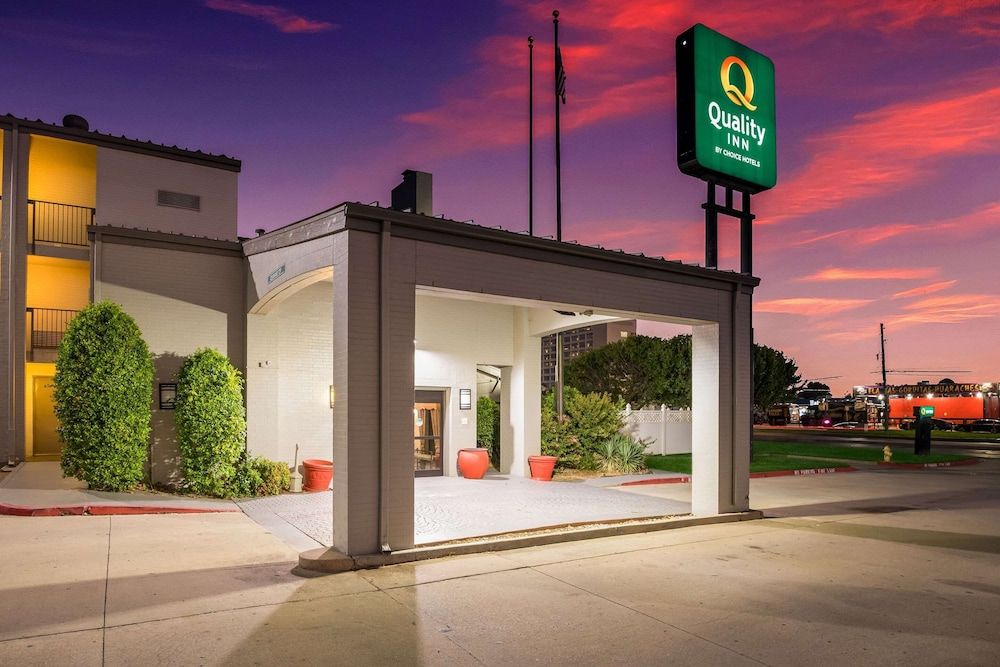 Quality Inn Tulsa Central 1