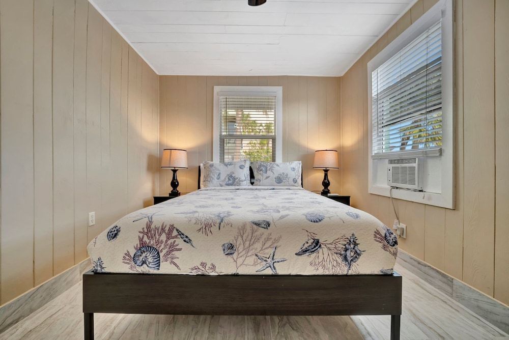 Stones Throw Beachfront Luxury Suites 2