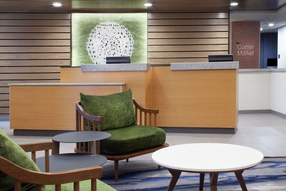 Fairfield Inn & Suites by Marriott Charleston 2