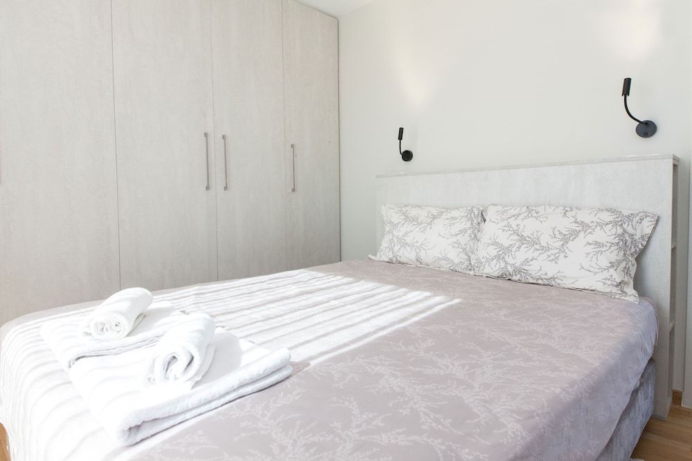 Marousi Modern Green Oasis with Balcony 1
