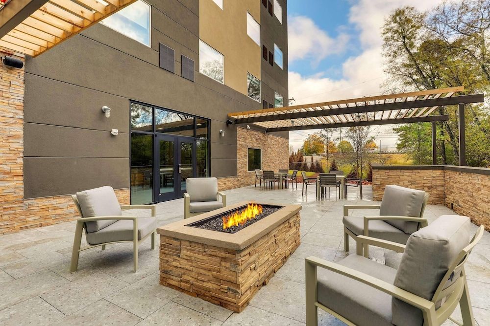 Country Inn & Suites by Radisson, Cumming near NorthSide Hospital Forsyth 1