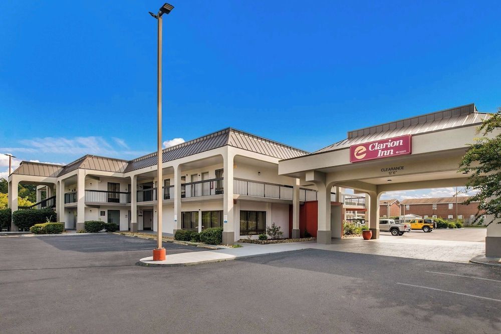 Clarion Inn Cleveland near University 1