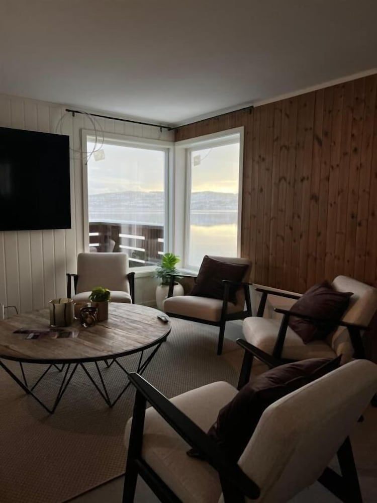 Steam Pier Adventure Hotel 2