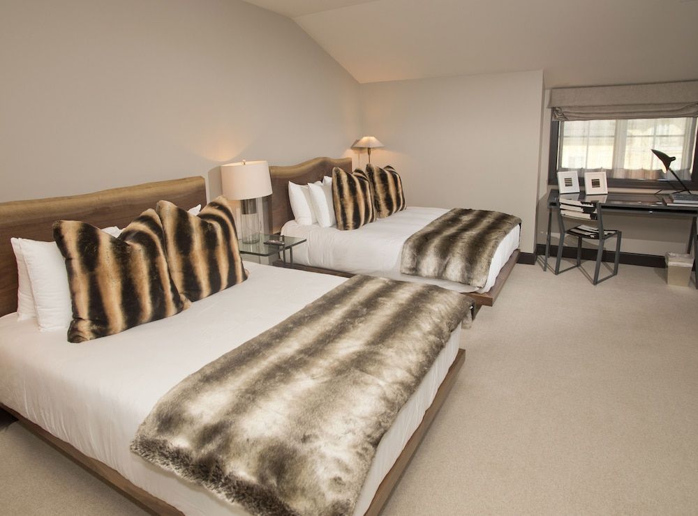 Legendary Lodging at the Ritz Carlton Residences Vail, A Vail Resorts Property 2