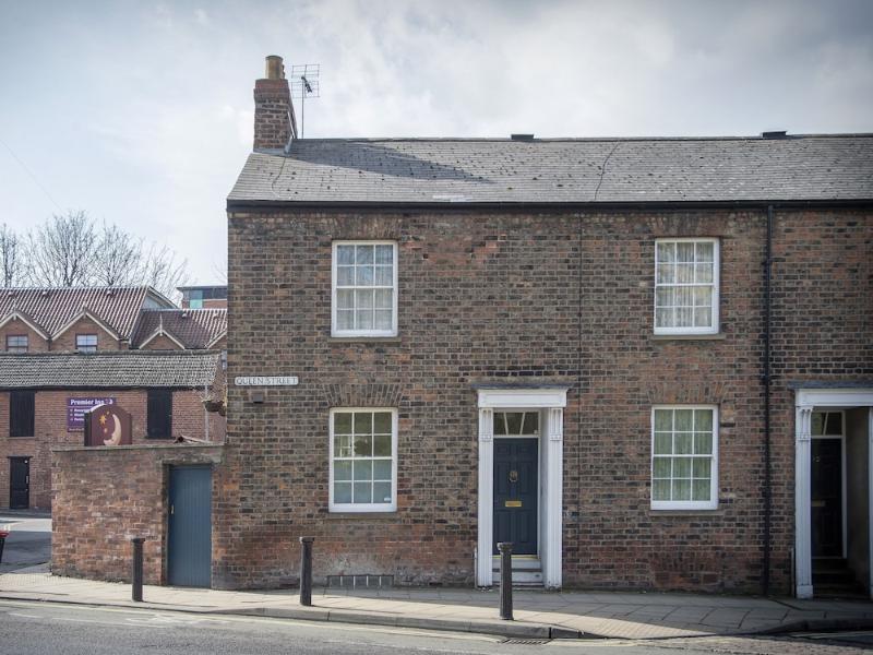 The Tansy House on Queen Street 1