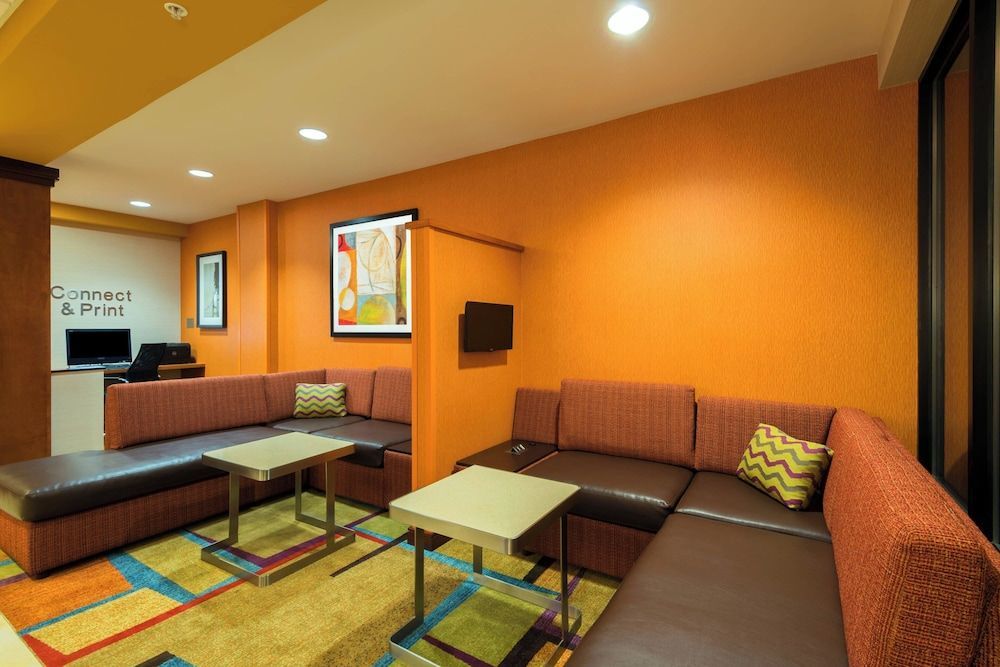 Fairfield Inn & Suites Louisville Downtown 2
