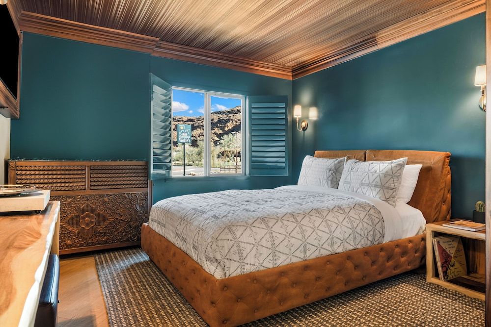 Wolfe's Hotel Moab 1