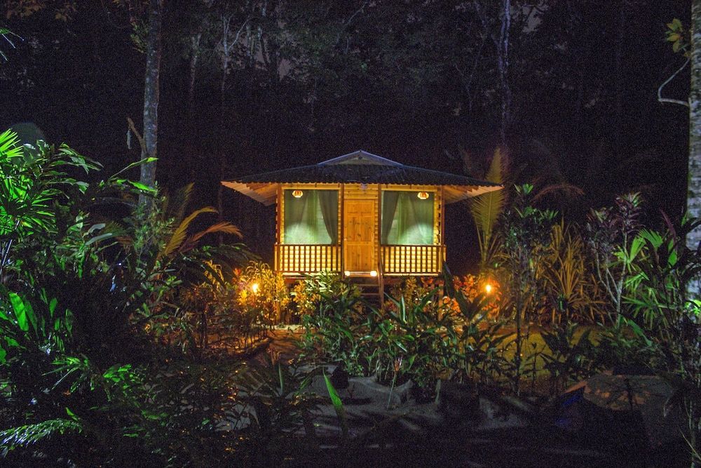 Lirio Lodge 2