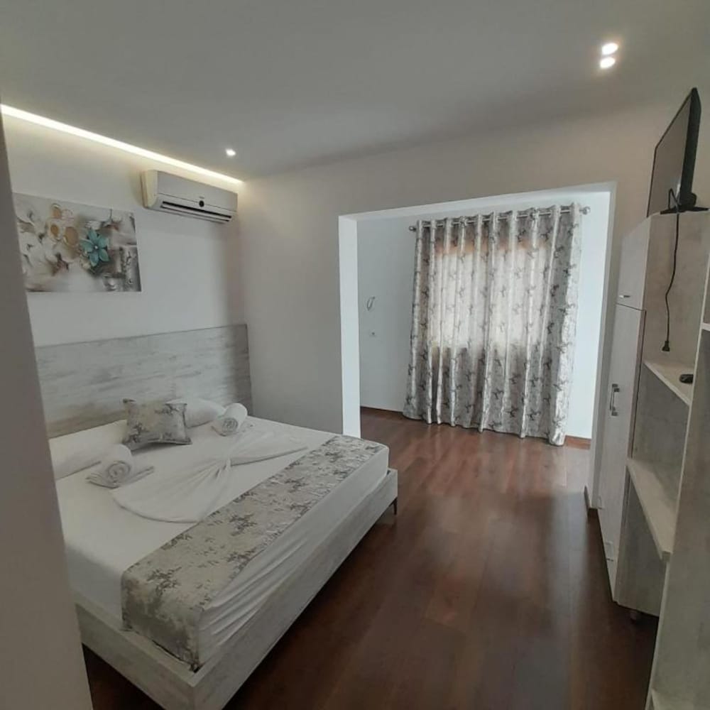Vila Irdi 1