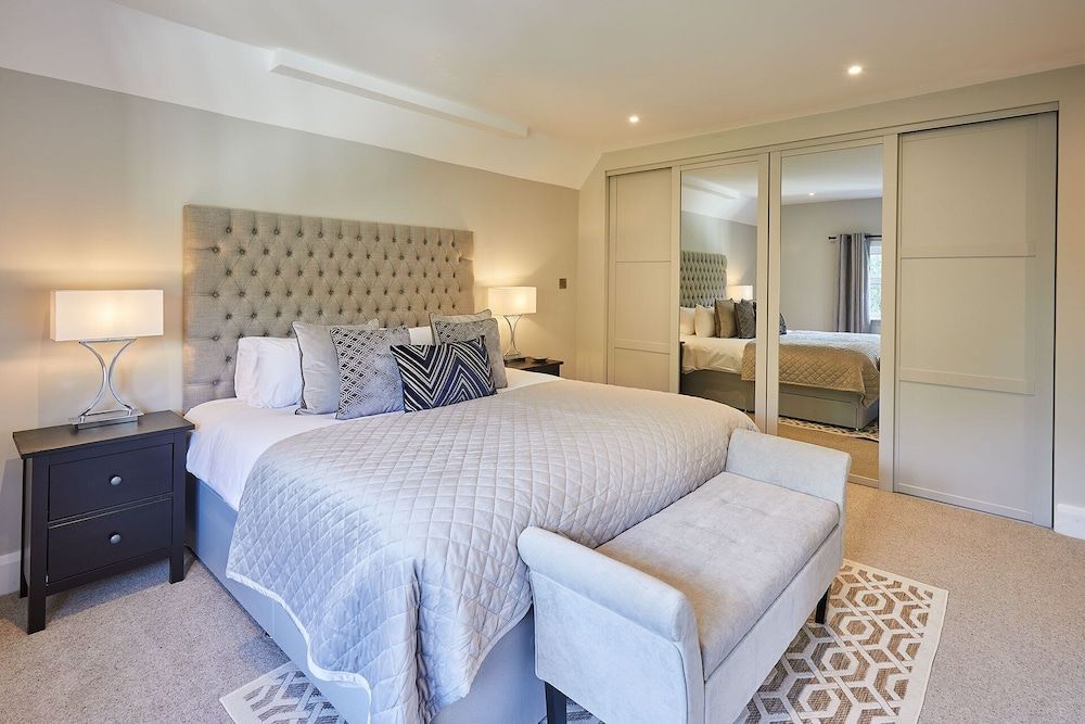 Host & Stay - White Lodge 1