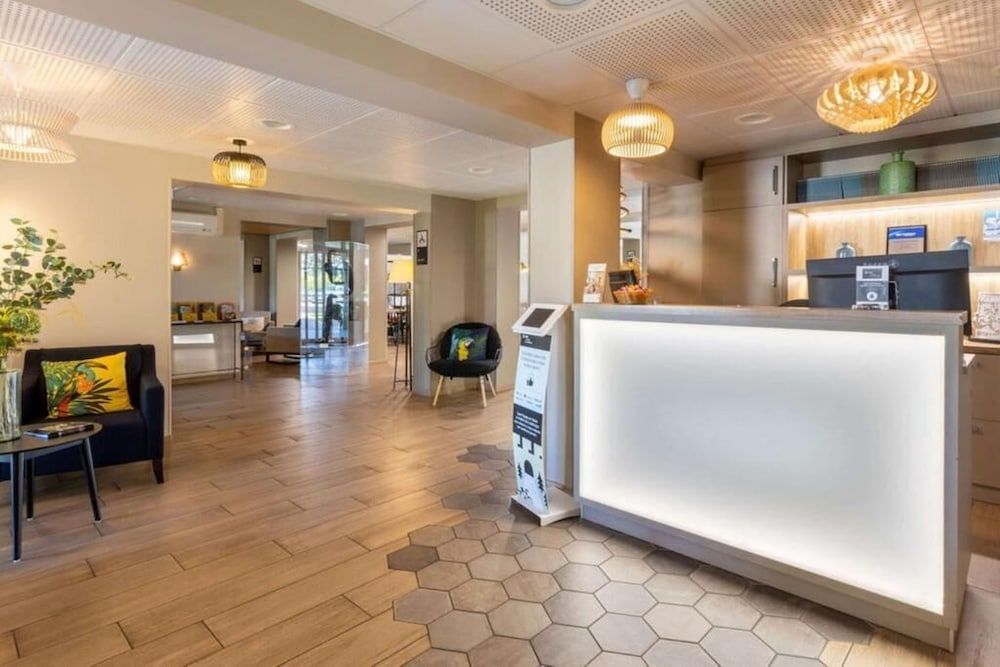 BEST WESTERN La Porte des Châteaux 2