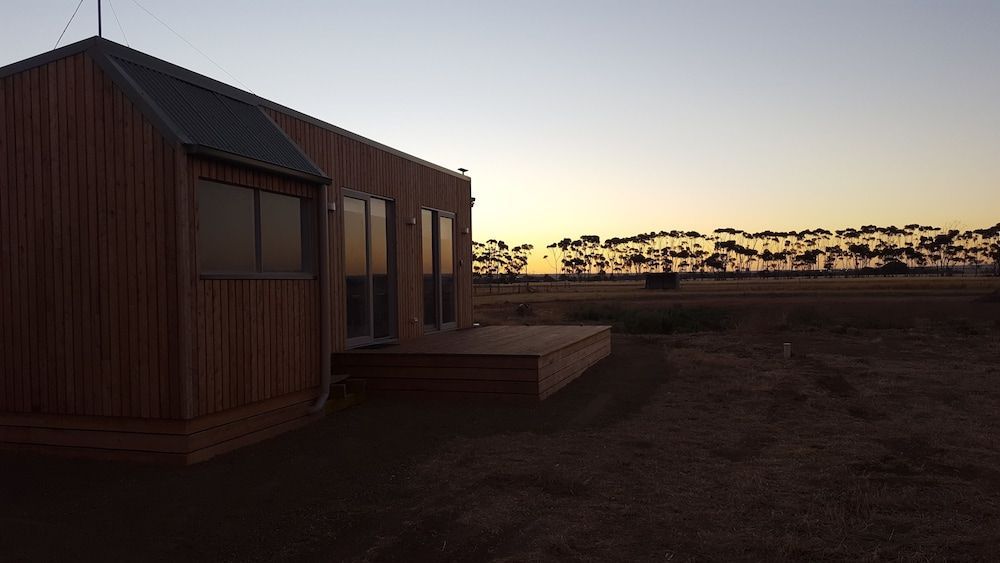 Lara Lodge 1