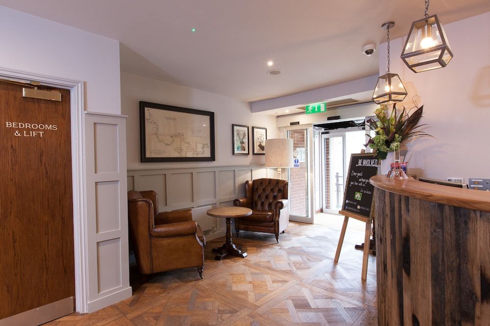 The White Hart Hotel 1