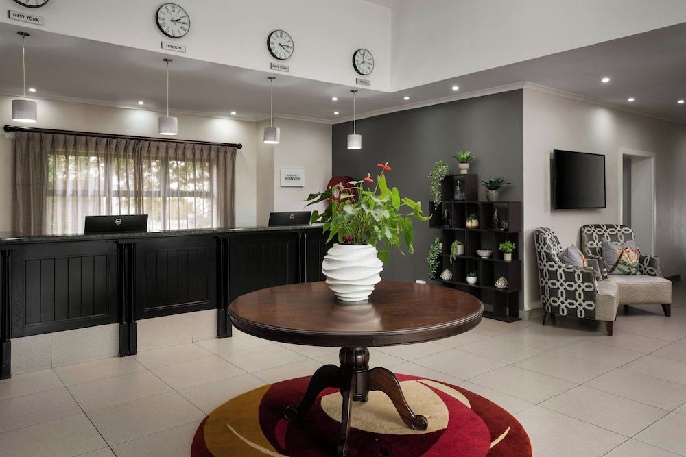 Protea Hotel by Marriott Cape Town Tyger Valley 2
