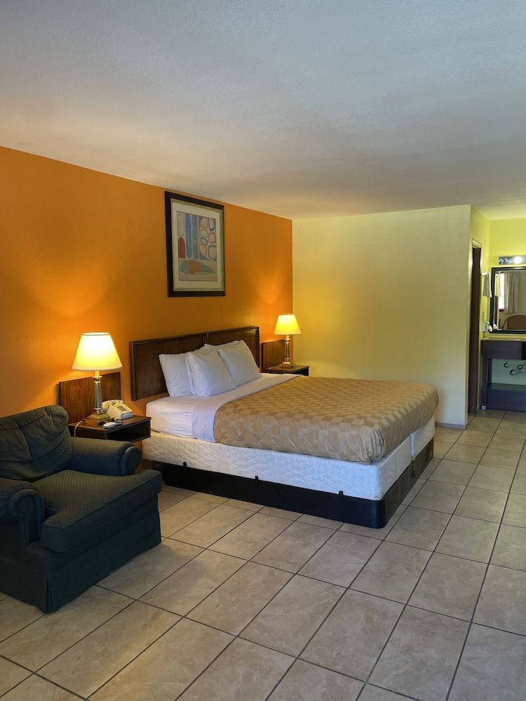 Linder Motor Lodge 2