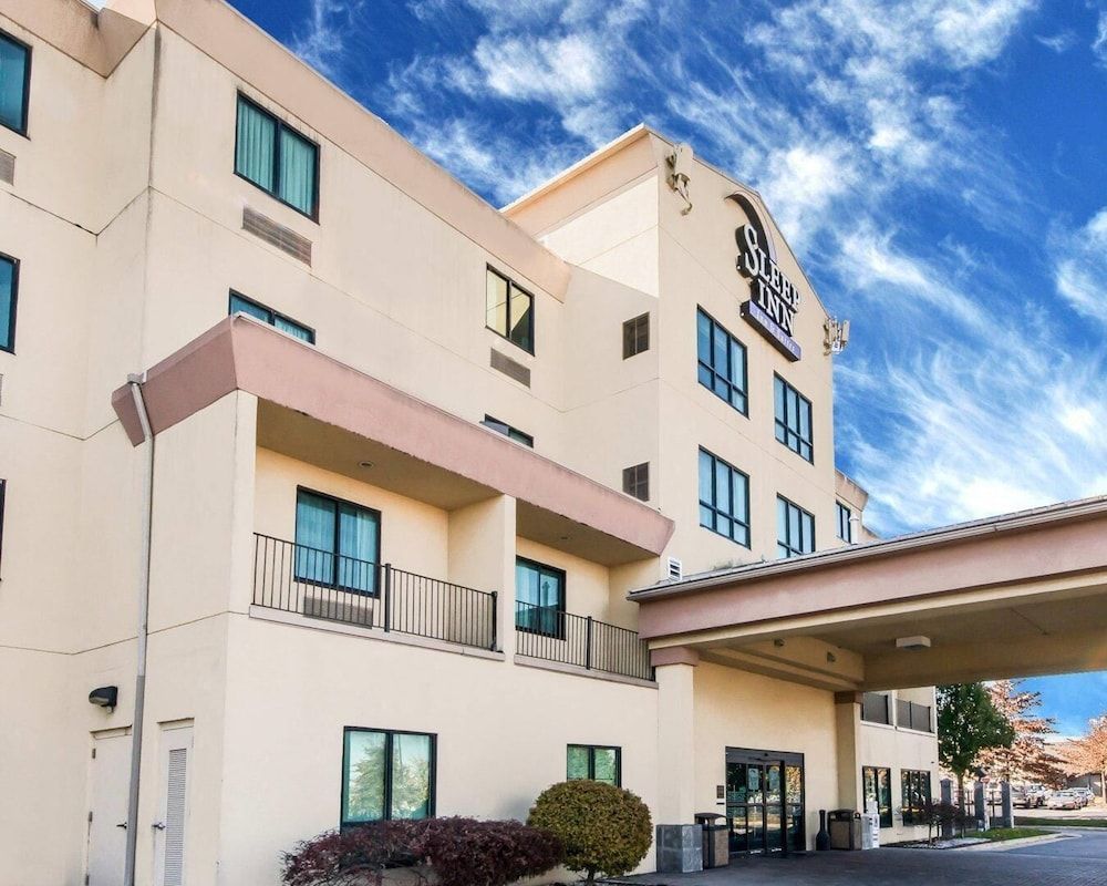 Sleep Inn & Suites Winchester near University 1