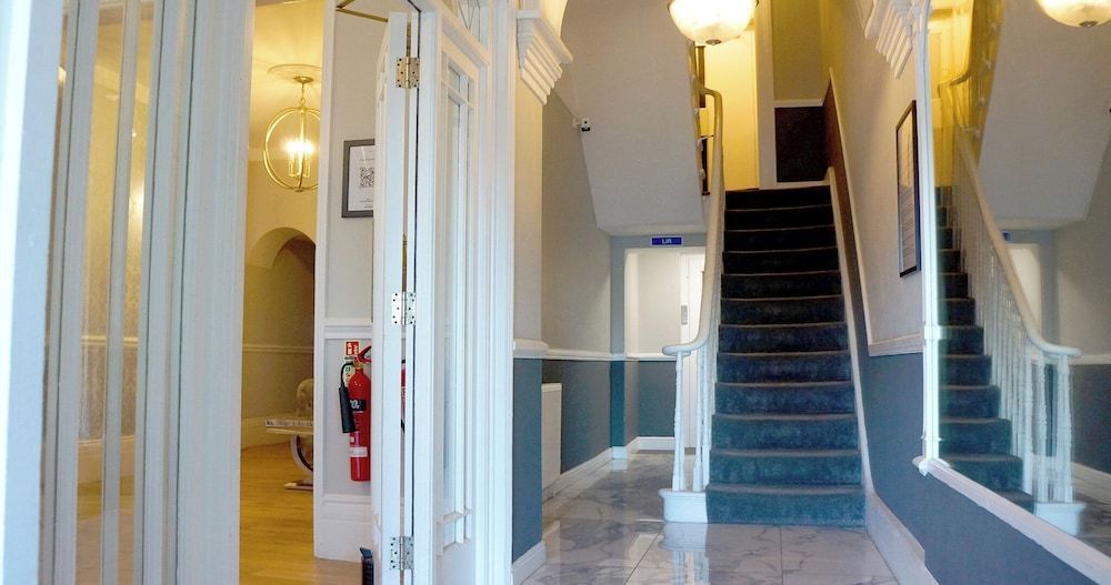 The Pier Hotel 2