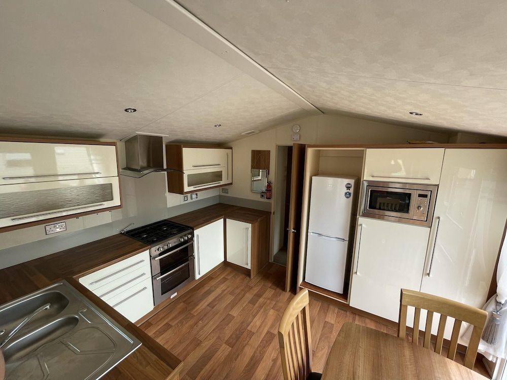 2-Bedroom Caravan Located in Uddingston, Glasgow at Maryville Caravan Site 1