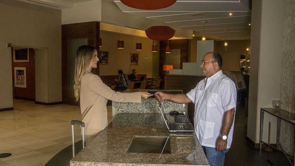 Hotel Dann Carlton Marinn Place Panama Financial District 2