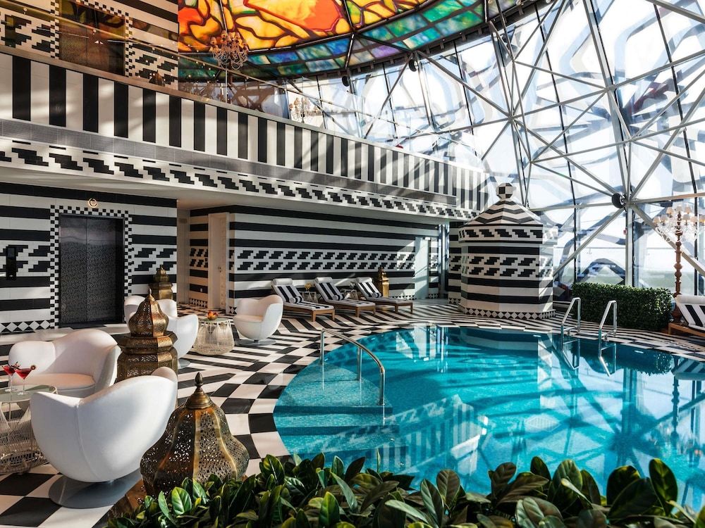 Mondrian Doha 1