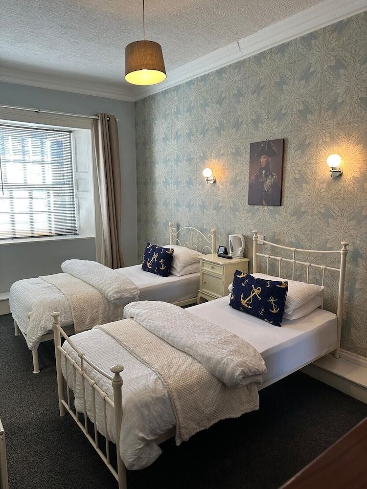 Anchor Hotel 2