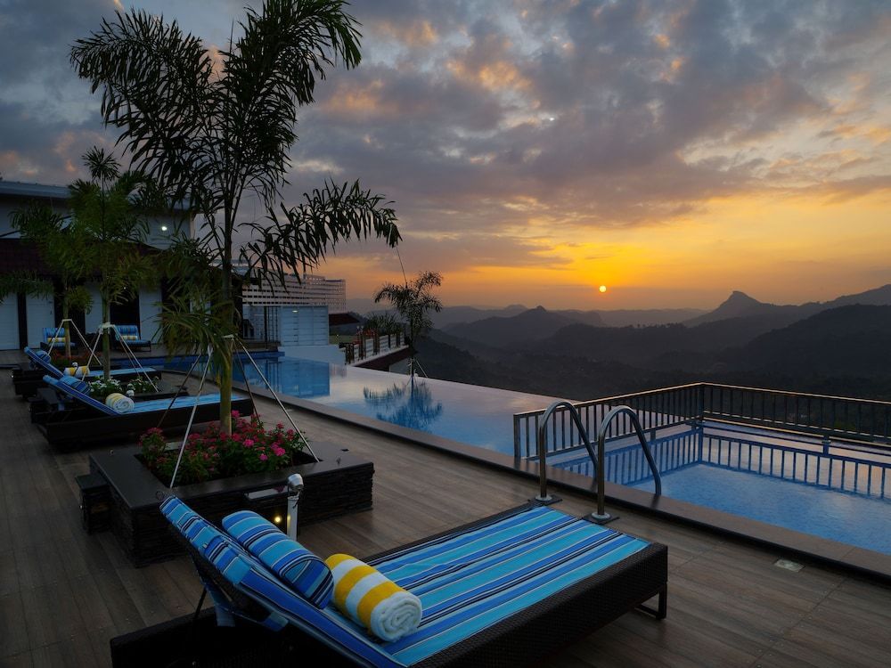The Panoramic Getaway 1