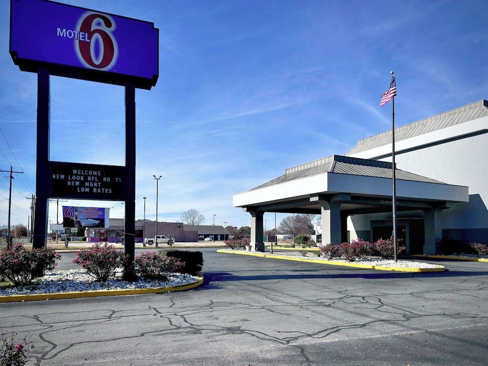 Motel 6-Pine Bluff, AR 1