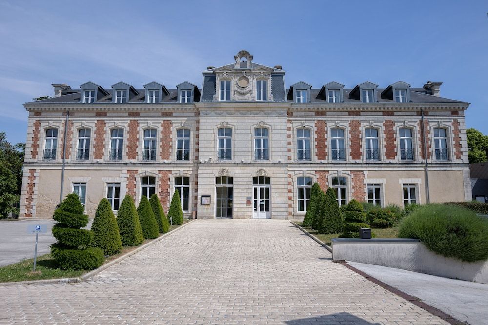 Hôtel et SPA du Château 1