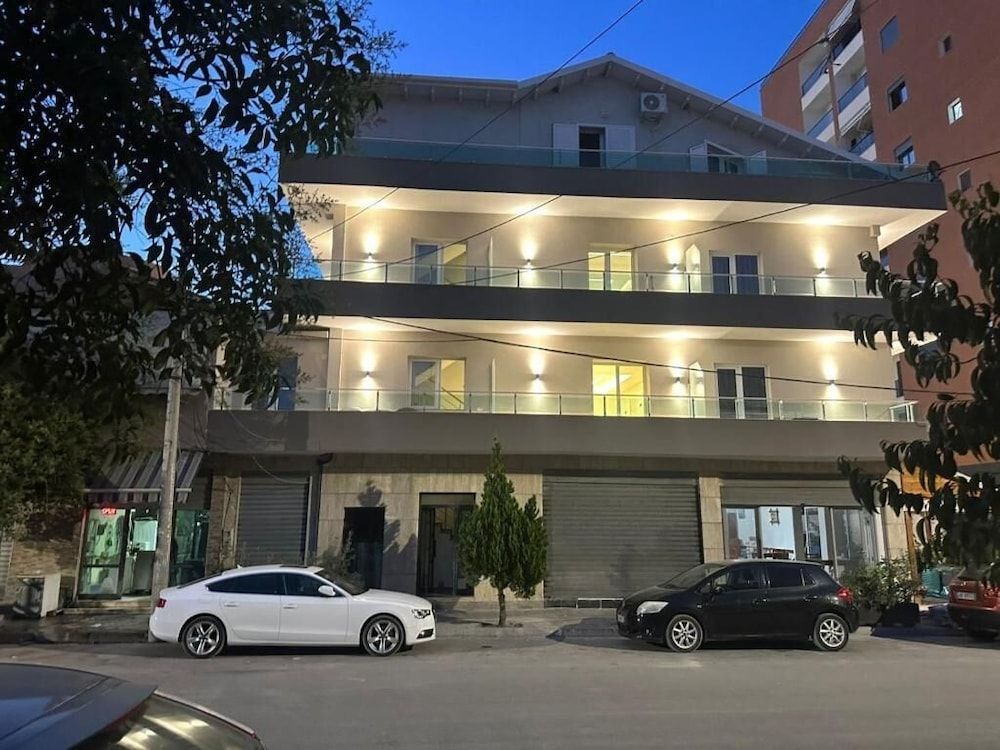 Kanaj Rooms and Apartments 1